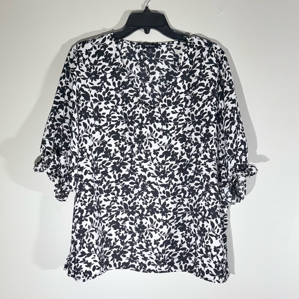 Well Worn Womens Black White Ruffle 3/4 Sleeve Floral V Necklace Blouse Sz XL